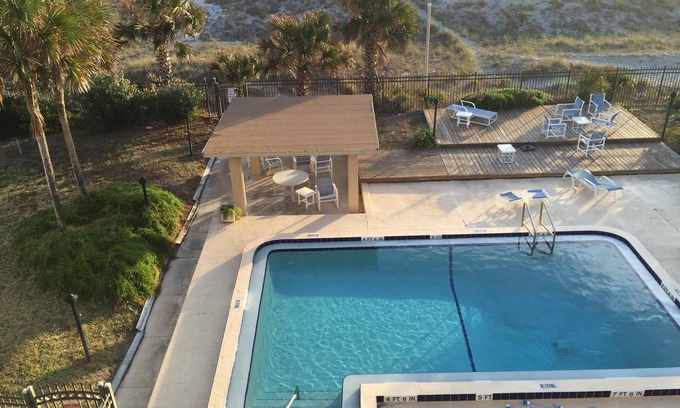 Jacksonville Beach Condo | Oceanfront Retreat with Pool & Breathtaking Views