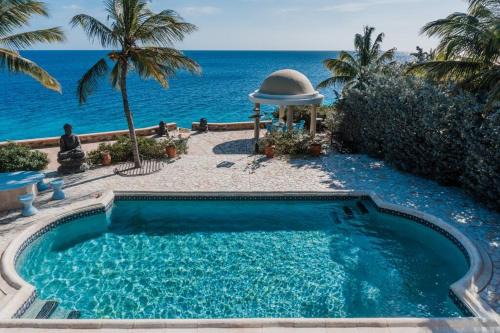 Sabadeco Villa | Oceanfront Home 45A: Relaxing Getaway with Spa & Pool