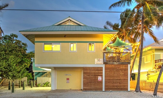 Marathon House | Beautiful Oceanfront Home with Hot Tub and Great Views