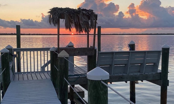 Summerland Key House | Oceanfront Retreat with Pool & Dock - Guest Rated 9.8/10