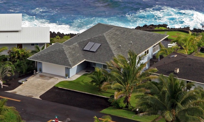 Kapoho House | Oceanfront Retreat with Private Pool & High Guest Ratings
