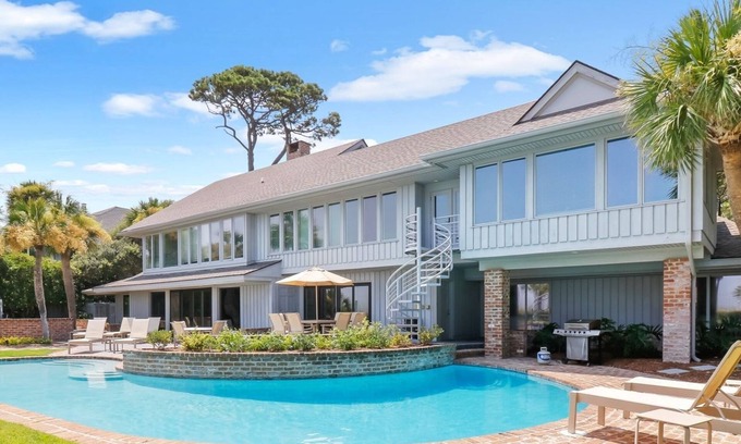 Beach Lagoon House | Oceanfront Retreat with Panoramic Views & Private Pool
