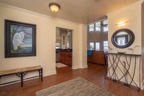 Beachwalk House | Oceanfront 5 Bedroom Retreat in Gated Harbor Island Community
