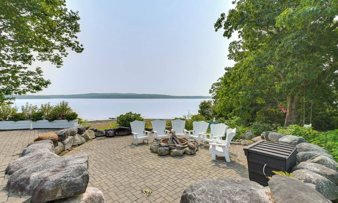 Stockton Springs House | Oceanfront Maine Retreat with Private Beach & Spa Access