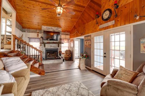 Milford House | Experience Oceanfront Milford Home with Scenic Views