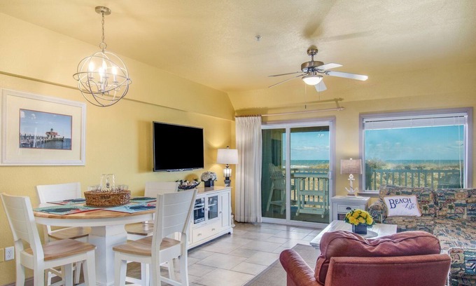 Kill Devil Hills Condo | Oceanfront Oasis: Pet-Friendly OBX Retreat with Pool