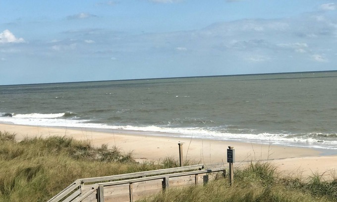North Topsail Beach House | Cozy Oceanfront Retreat with Decks and Family-Friendly Perks