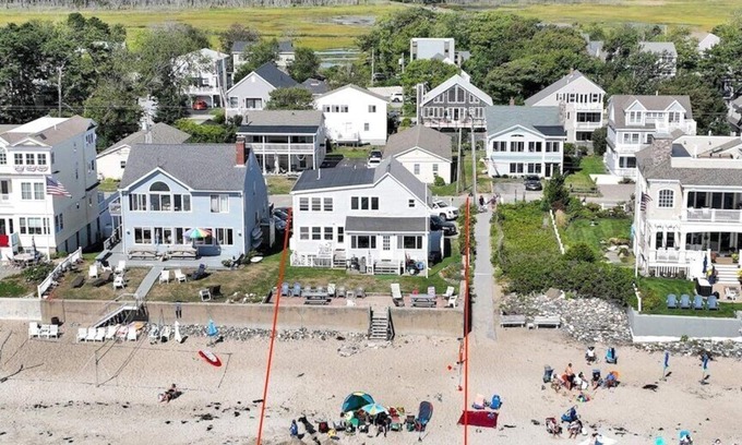 Ogunquit - Wells House | Oceanfront Getaway at Private Moody Beach - Top Rated Stay!