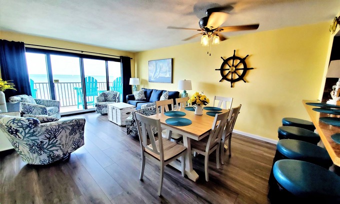 Cherry Grove Beach Condo | Oceanfront Escape: Top-Rated Hotel in Cherry Grove Beach