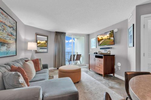 Downtown Myrtle Beach House | Oceanfront Perfect Couples Getaway