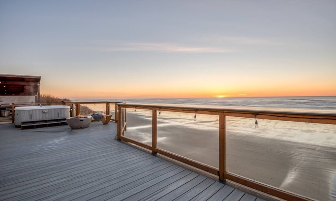 South Beach House | Oceanfront Pet Friendly Retreat with Spectacular Deck Views