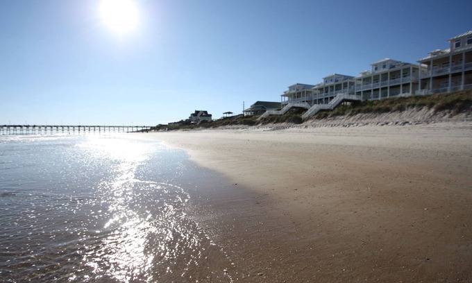 Surf City House | Seaside Escape: Pool, Ocean Views & Early Check-In
