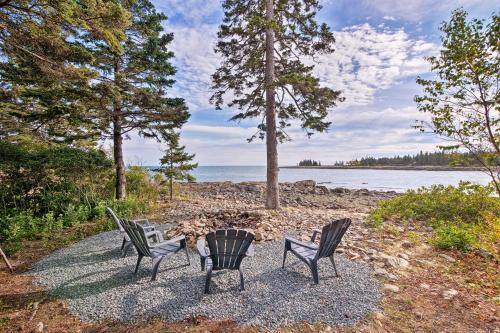 Prospect Harbor House | Oceanfront Prospect Harbor House with Deck and Scenic Views