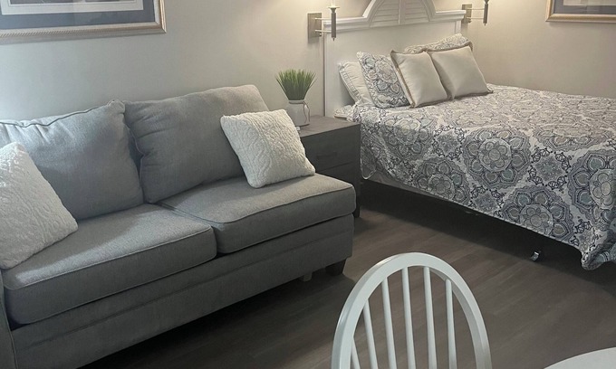 Hampton Condo | Oceanfront Retreat with Private Balcony and Amazing Views