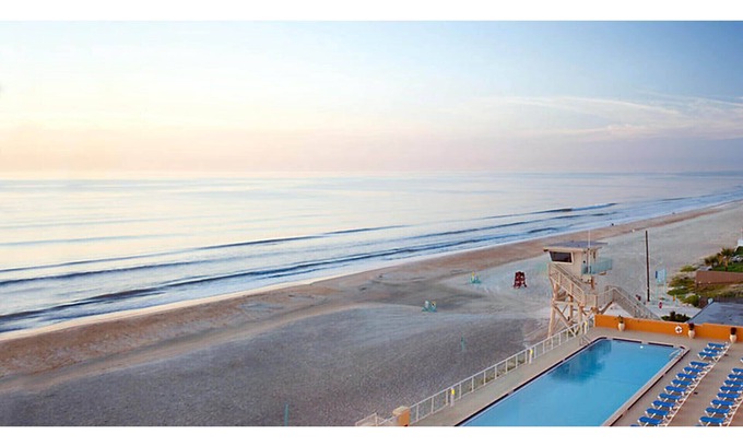 Ormond Shores Apartment | Oceanfront Studio with Bike Week Parking & Family Amenities