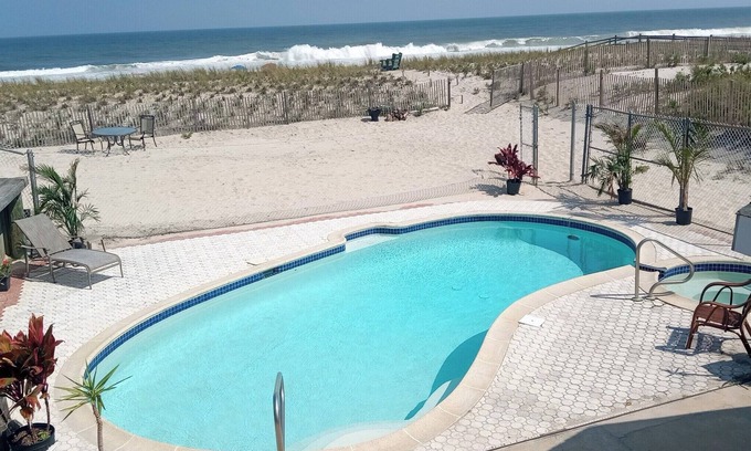 Mantoloking Apartment | Oceanfront Suite with Private Pool & Beach - Guest Rated 10/10