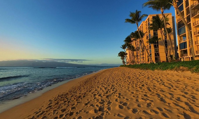 Honokowai Hotel | Oceanfront Suite with Private Pool and Floor-to-Ceiling Views
