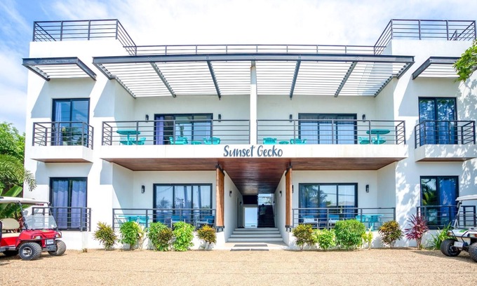 Placencia Condo | Oceanfront Sunset Gecko Condo with Amazing Ocean Views