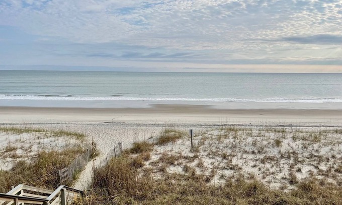 Indian Beach Condo | Beachfront Bliss at The Ocean Club - Family-Friendly Fun