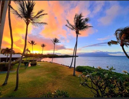 Ualapue Apartment | Oceanfront 2-Bedroom Retreat with Lanai on Molokai