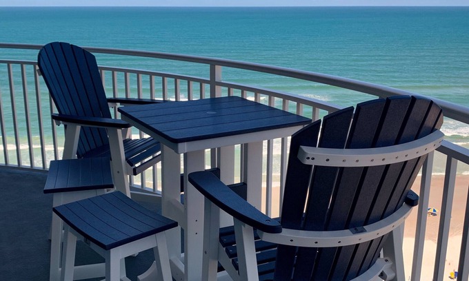 Daytona Beach Shores Condo | Oceanfront Condo with Pool, Spa & Breathtaking Views