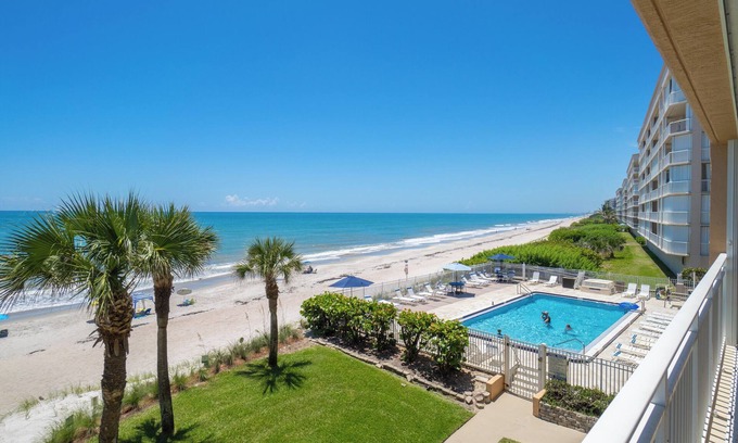 Indian Harbour Beach Condo | Oceanfront Condo with Pool & Ocean Views - Sleeps 4