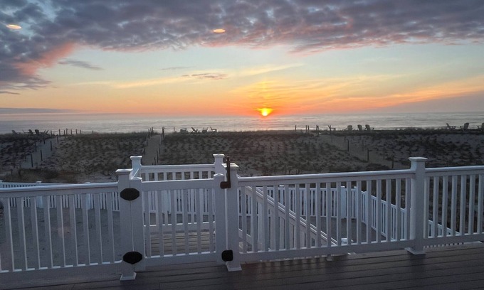 Point Pleasant Beach House | Oceanfront Retreat with Breathtaking Panoramic Views