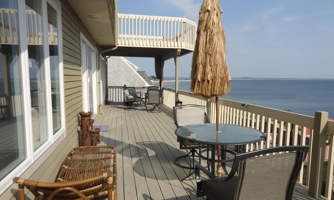 Plymouth House | Oceanfront Villa with Pet-Friendly Amenities & Ocean Views