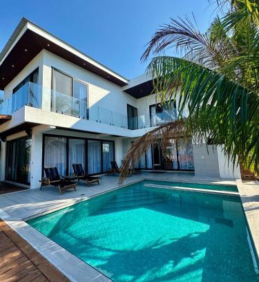 San Juan House | Oceanfront - Villa Catalina - Beach House