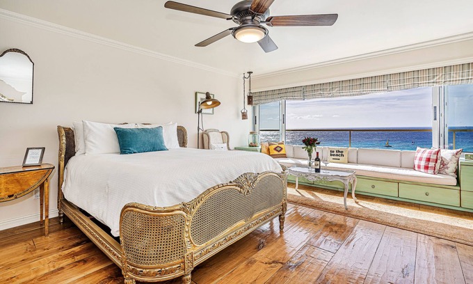Downtown Honolulu Condo | Oceanfront Condo with Sunset Views & Full Kitchen Access