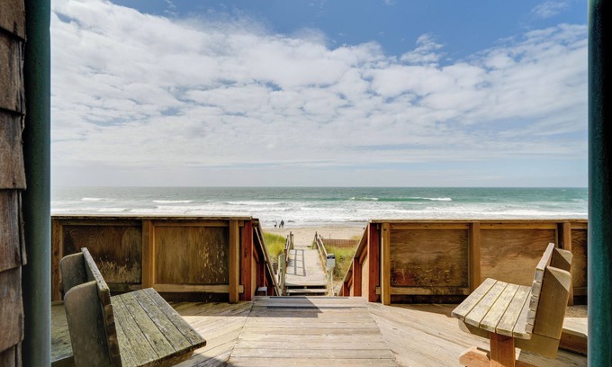 Pajaro Dunes Apartment | Oceanfront Watsonville Condo with Family-Friendly Amenities