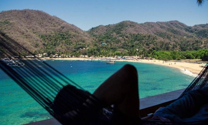 Yelapa Apartment | Oceanfront Yelapa: Family-Friendly Retreat with Spa & Views