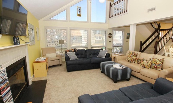Corolla Light House | Cozy Landshark - Oceanside Retreat with Community Amenities