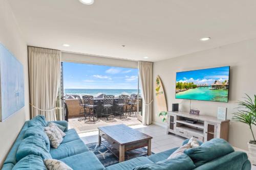 Townsite House | Ocean View Retreat: Pet-Friendly with Breakfast Included