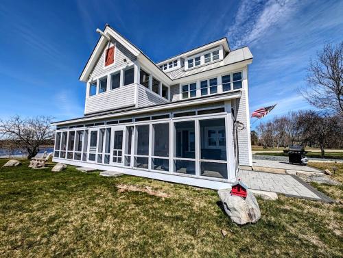 Milbridge House | Discover the Oceanside Saltwater Farm House Experience