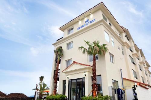 Gangjeong-dong House | Oceanfront Oasis at Oceantree House – Rated 8.2/10