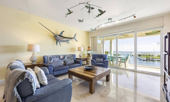 Rock Harbor Condo | Oceanview Mariner's Club Villa with Oasis Pool & Game Room