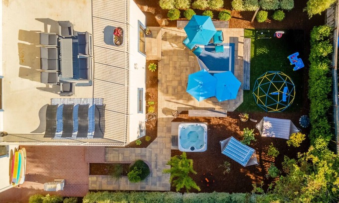 Opal Cliffs House | Oceanview Family Playground: Rated 10/10 with Oceanfront Bliss