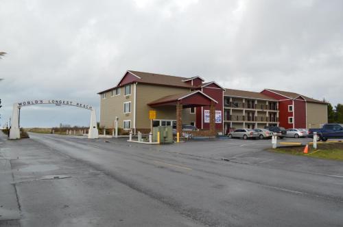 Long Beach Hotel | Oceanview Inn at the Arch: Wheelchair Accessible Retreat