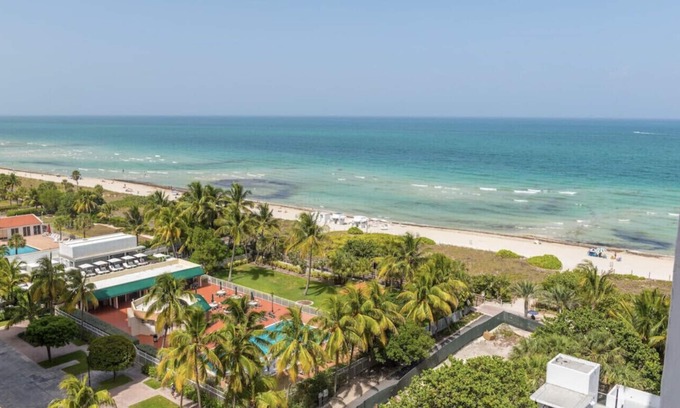 South Beach Apartment | Oceanview Resort Residence with Pool & Spa - Guest Rated 10/10