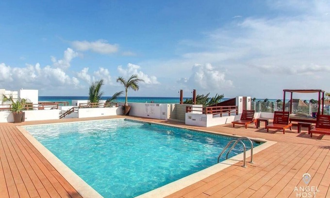 Zazil-ha Apartment | Breathtaking Oceanview Hotel with Rooftop Pool & Spa