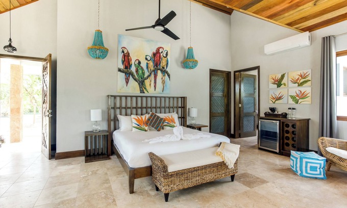 Placencia House | Oceanview Suite with King Bed, Lounge Space & Outdoor Rain Shower