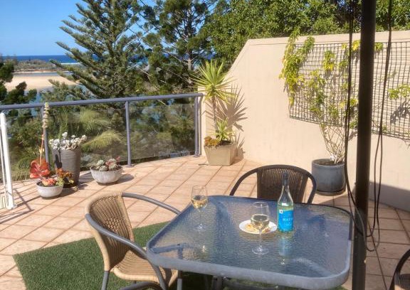 Nambucca Heads Apartment | Oceanview4: 4-Star Paradise with Pool & Ocean Views
