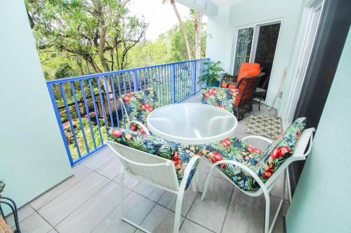 New Smyrna Beach House | Family-Friendly Oceanwalk 9-204 with Pool Access