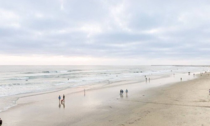 Townsite Resort | Relax at Oceanside Pier Resort: Family-Friendly Amenities