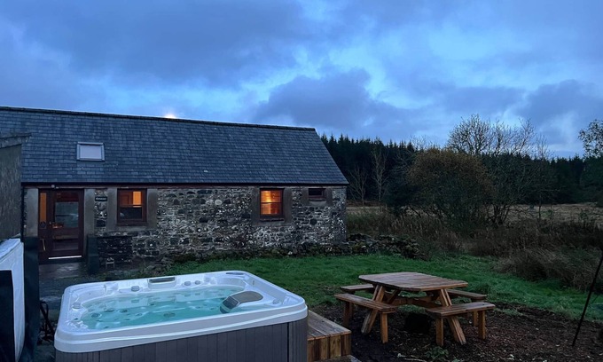 Newton Stewart House | Experience Ochiltree Cottage: Waterside Retreat with Spa & Hot Tub
