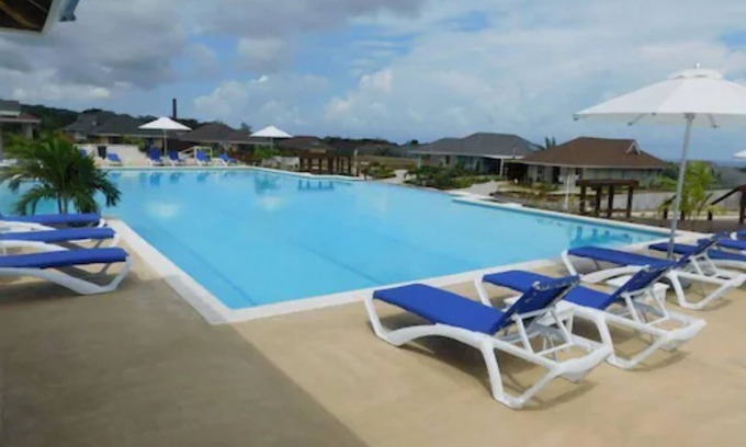 St. Ann's Bay Hotel | Relaxing Oasis: Ocho Rios Tranquility at Coolshade VII