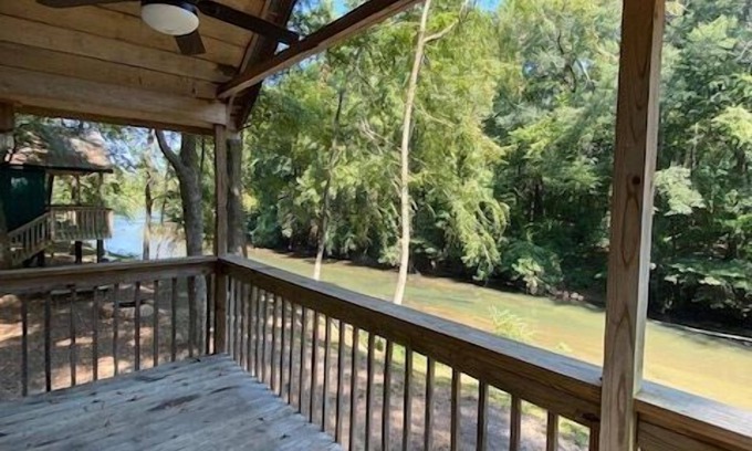 Juliette House | Experience Ocmulgee Blues: Ocean View & Family-Friendly Retreat