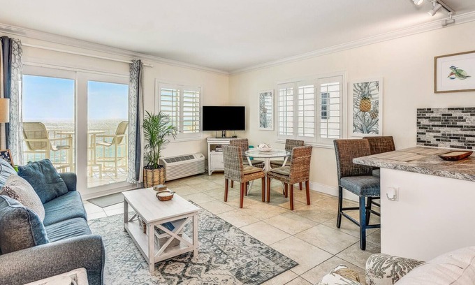 Ono Island Condo | Unwind by the Ocean: Guest Rated 10/10 Beach Retreat