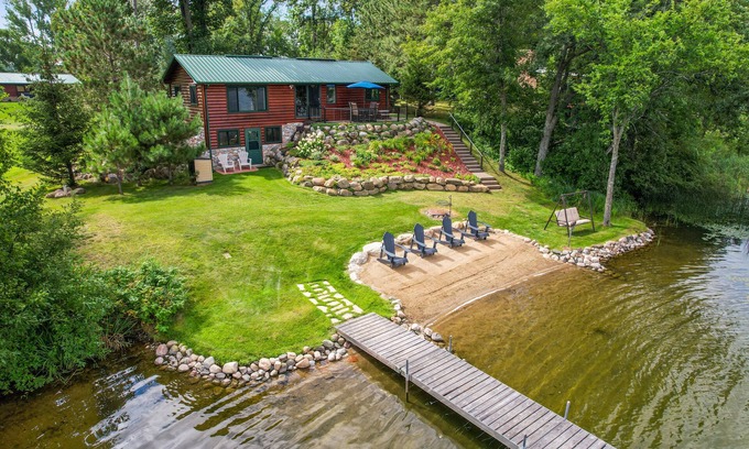Nisswa Cabin | Book Your Stay: Oceanfront Resort with Spa & Pool Access